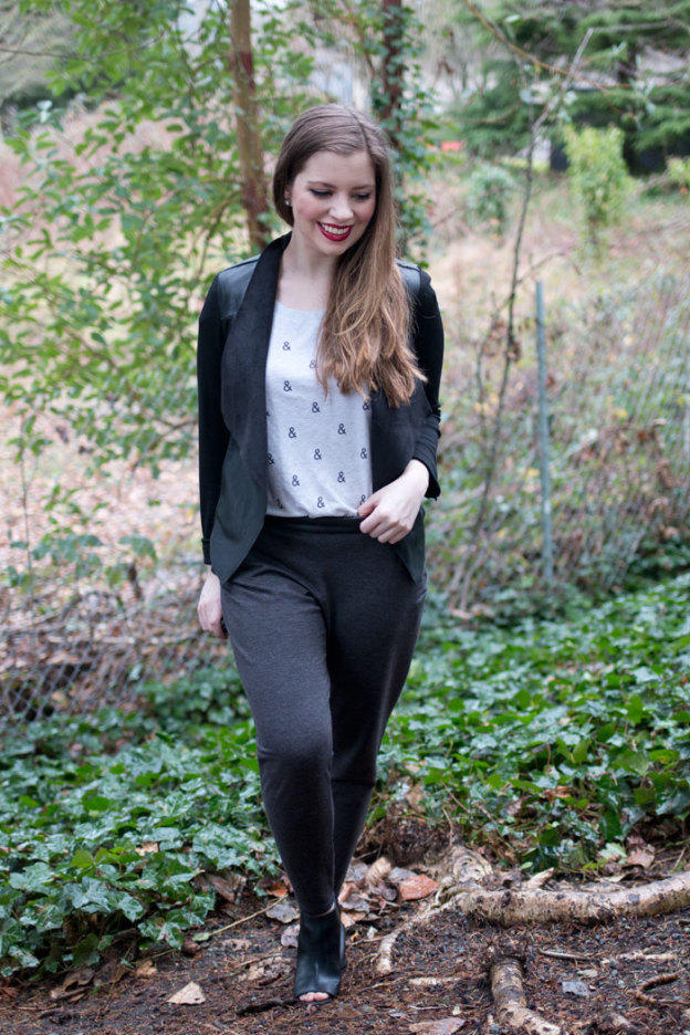 how to wear peep toe booties in winter