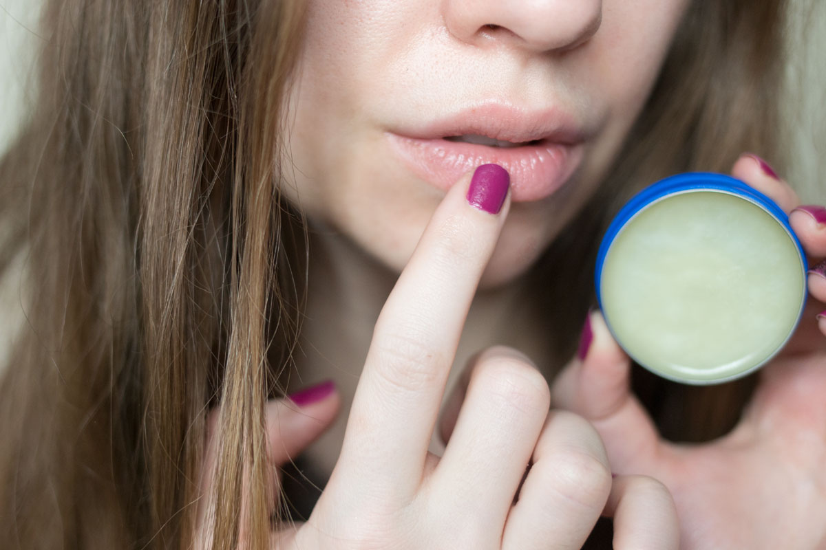 5-tips-to-prevent-dry-lips-skin-seattle-beauty-blog